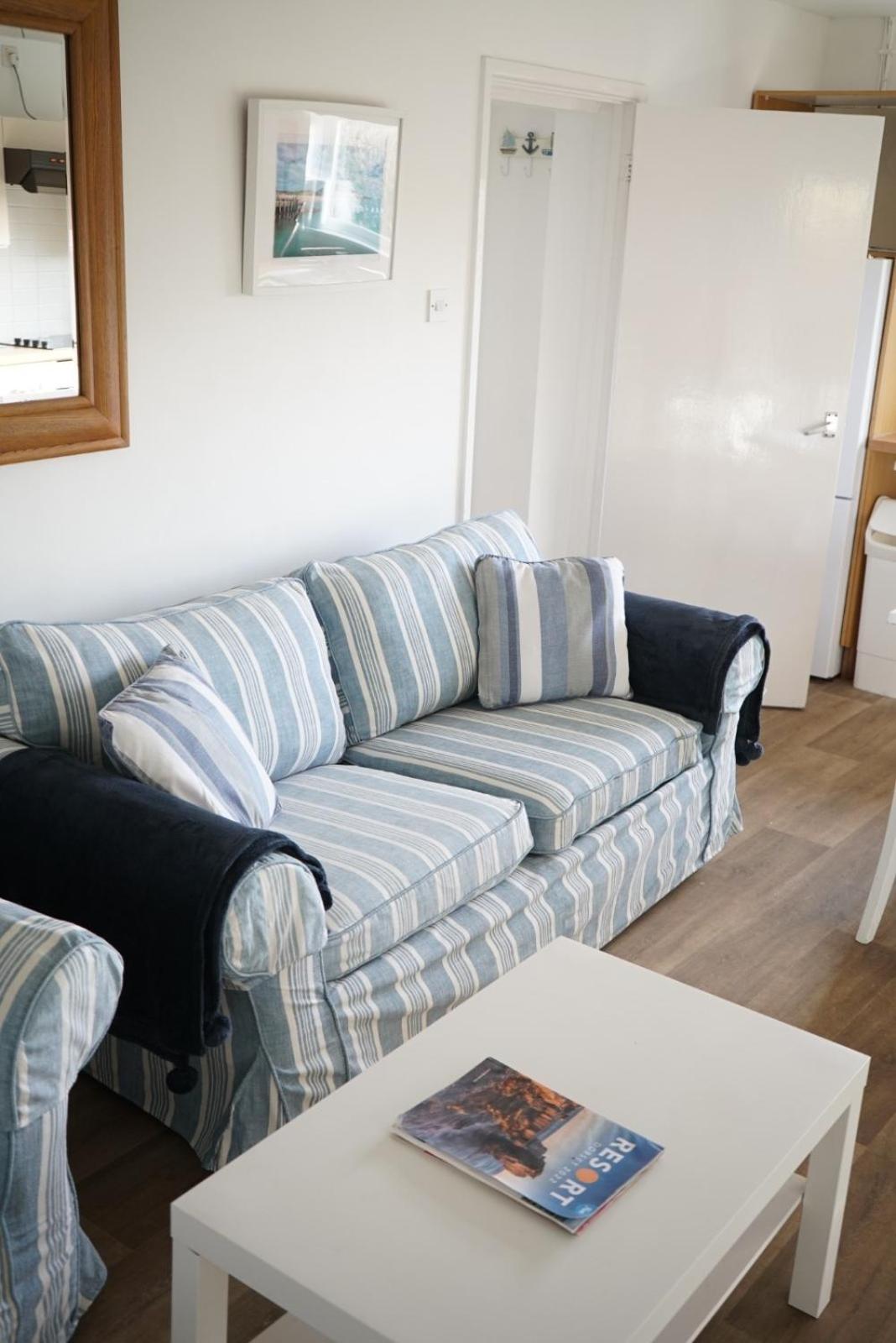 Golden Acre Jurassic Coastal Lodges ,Eype Bridport Exterior foto