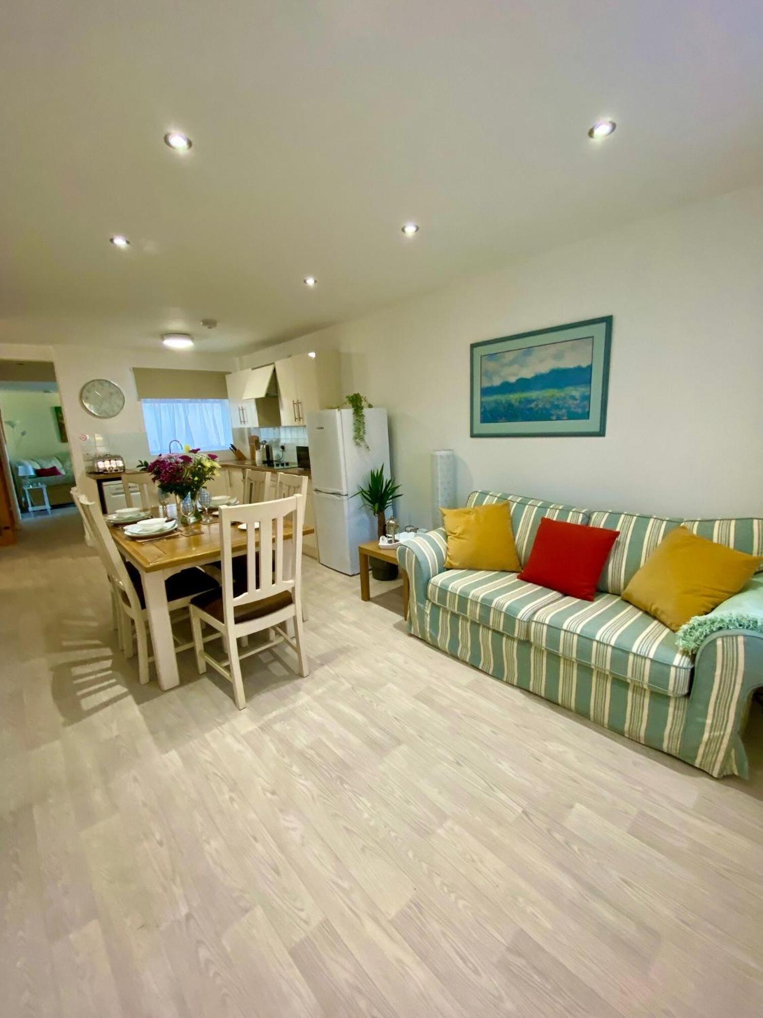 Golden Acre Jurassic Coastal Lodges ,Eype Bridport Exterior foto